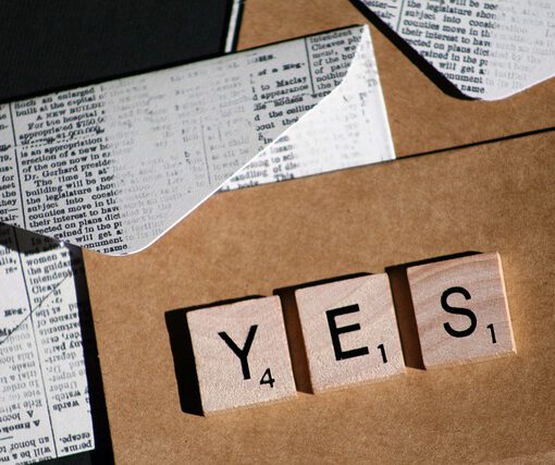 Foto Buchstaben YES
